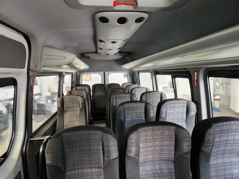 Mercedes Benz Sprinter 515