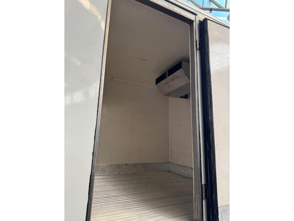 Mercedes Benz Sprinter 516