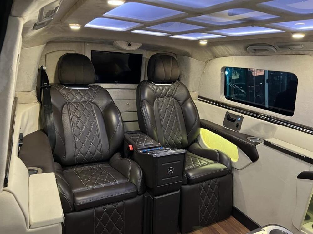 Mercedes Benz Vito