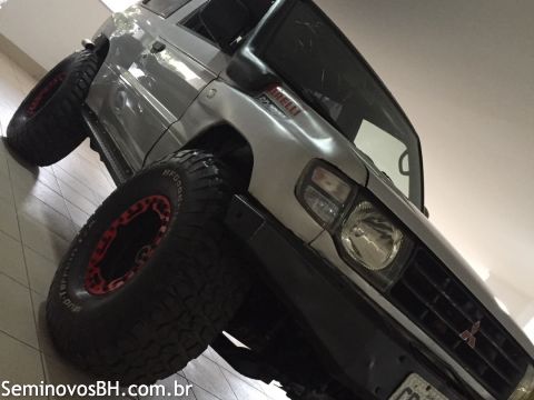 Mitsubishi Pajero Mitsubishi Pajero