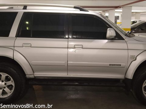 Mitsubishi Pajero Sport Mitsubishi Pajero Sport
