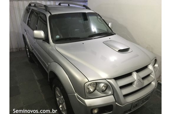 Mitsubishi Pajero Sport Mitsubishi Pajero Sport