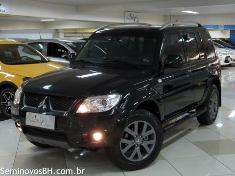 Mitsubishi Pajero TR4