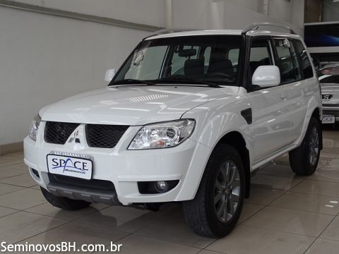 Mitsubishi Pajero TR4