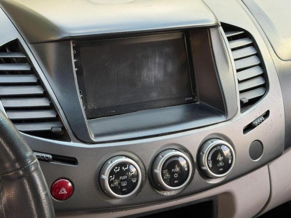 Mitsubishi L200