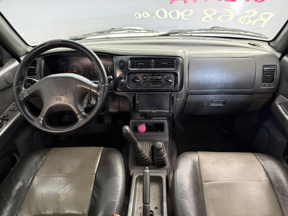 Mitsubishi L200