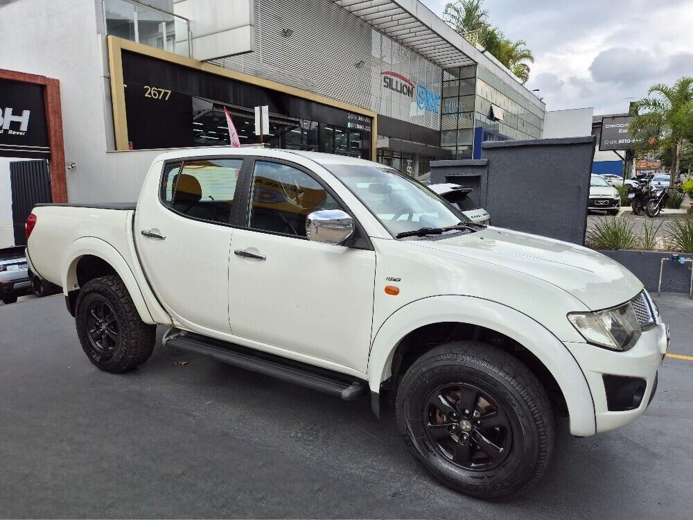 Mitsubishi L200