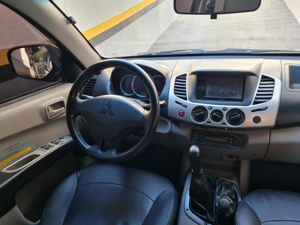 Mitsubishi L200