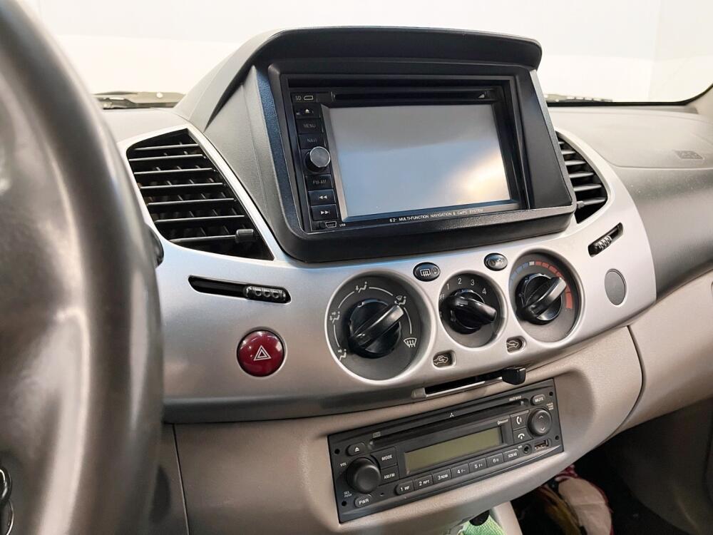 Mitsubishi L200
