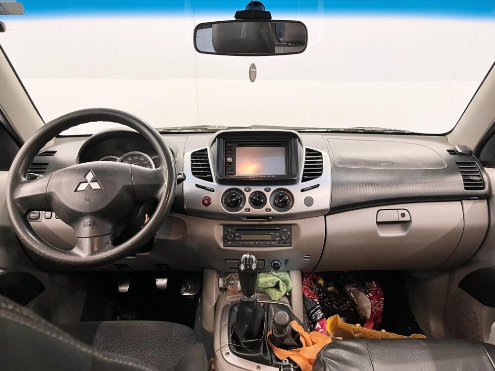 Mitsubishi L200