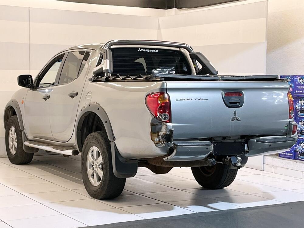 Mitsubishi L200