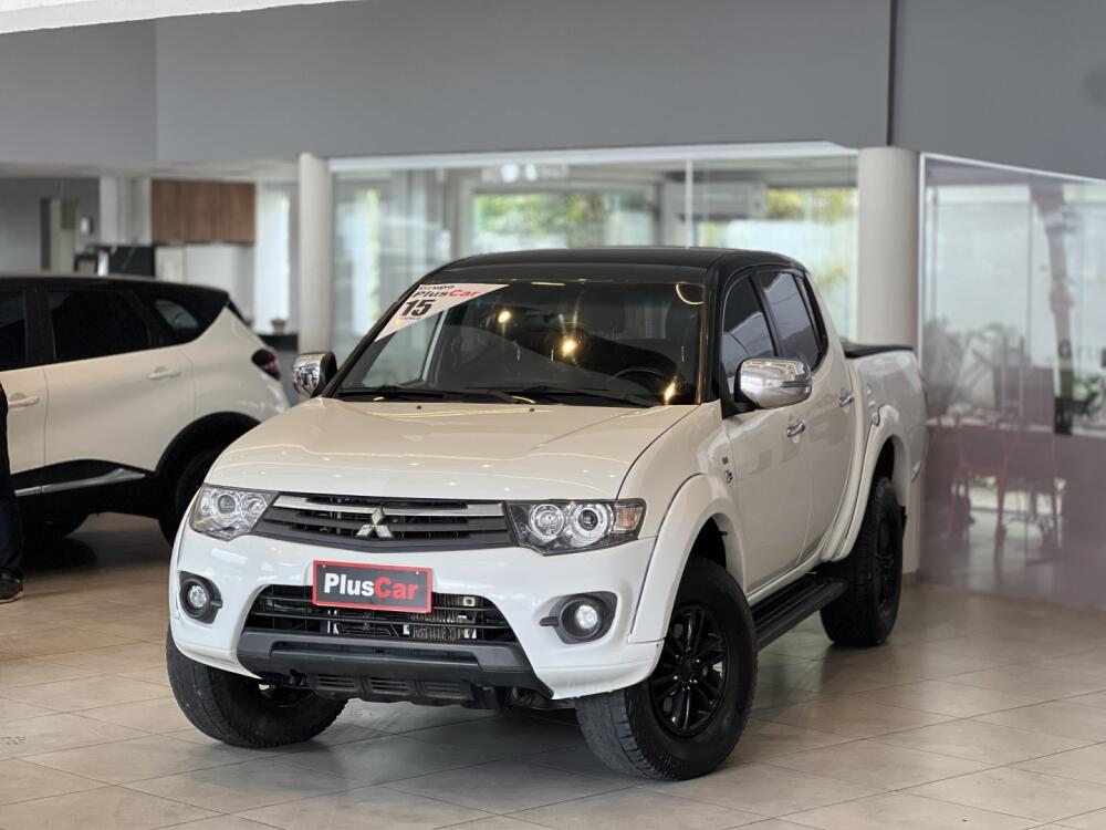 Mitsubishi L200 3.5 24v 3.5 HPE 4X4 CD V6 24V FLEX 4P AUTOMÁTICO 2014