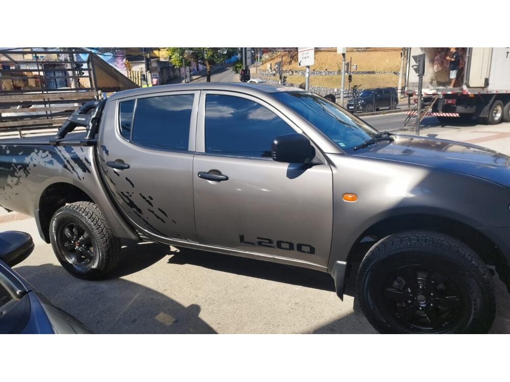 Mitsubishi L200 L200 TRITON SPORT GLX 2.4 CD DIESEL MEC. 2017