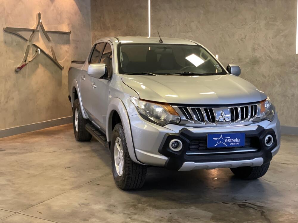 Mitsubishi L200 SPORT 2.5 4X4 CD TURBO DIESEL 2018