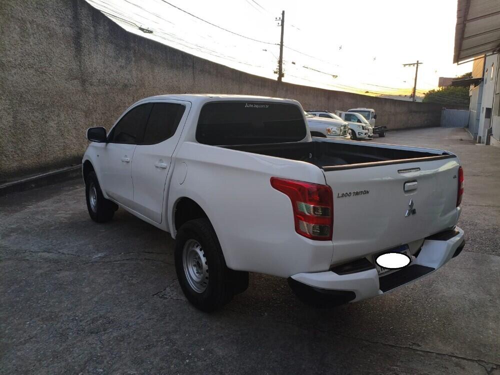 Mitsubishi L200
