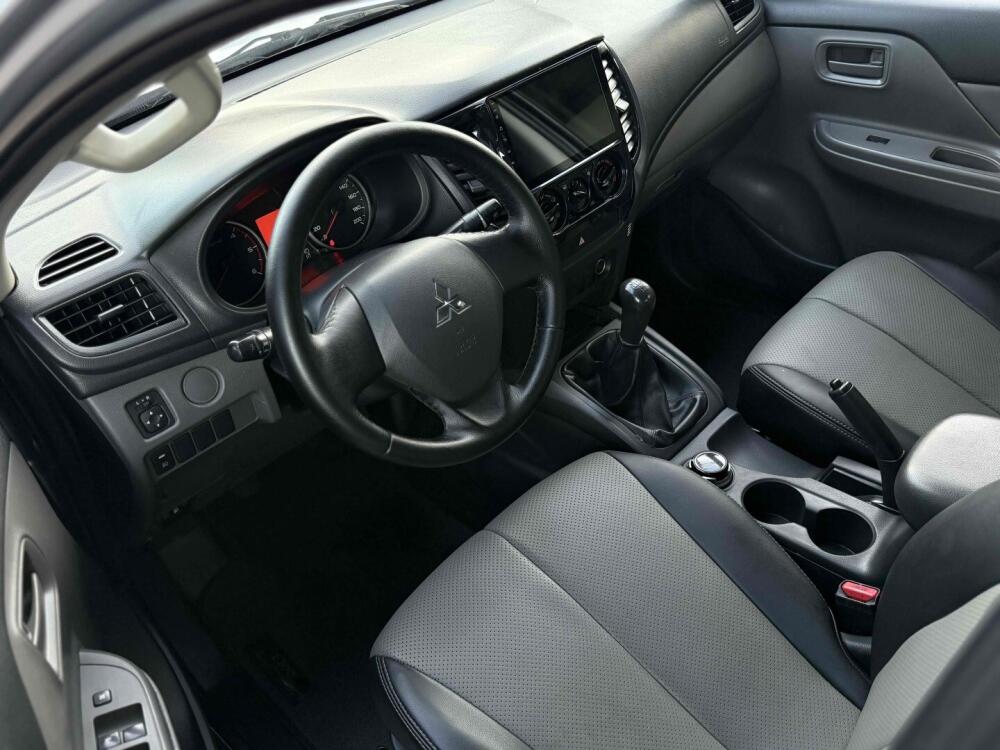 Mitsubishi L200