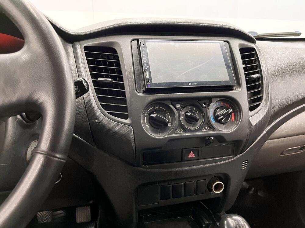 Mitsubishi L200