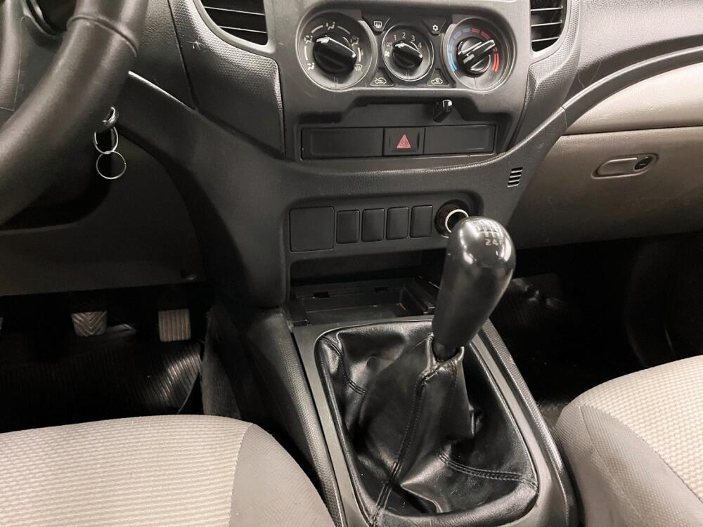 Mitsubishi L200