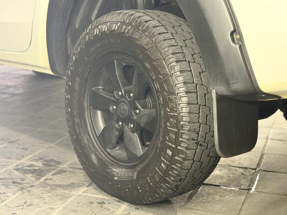 Mitsubishi L200