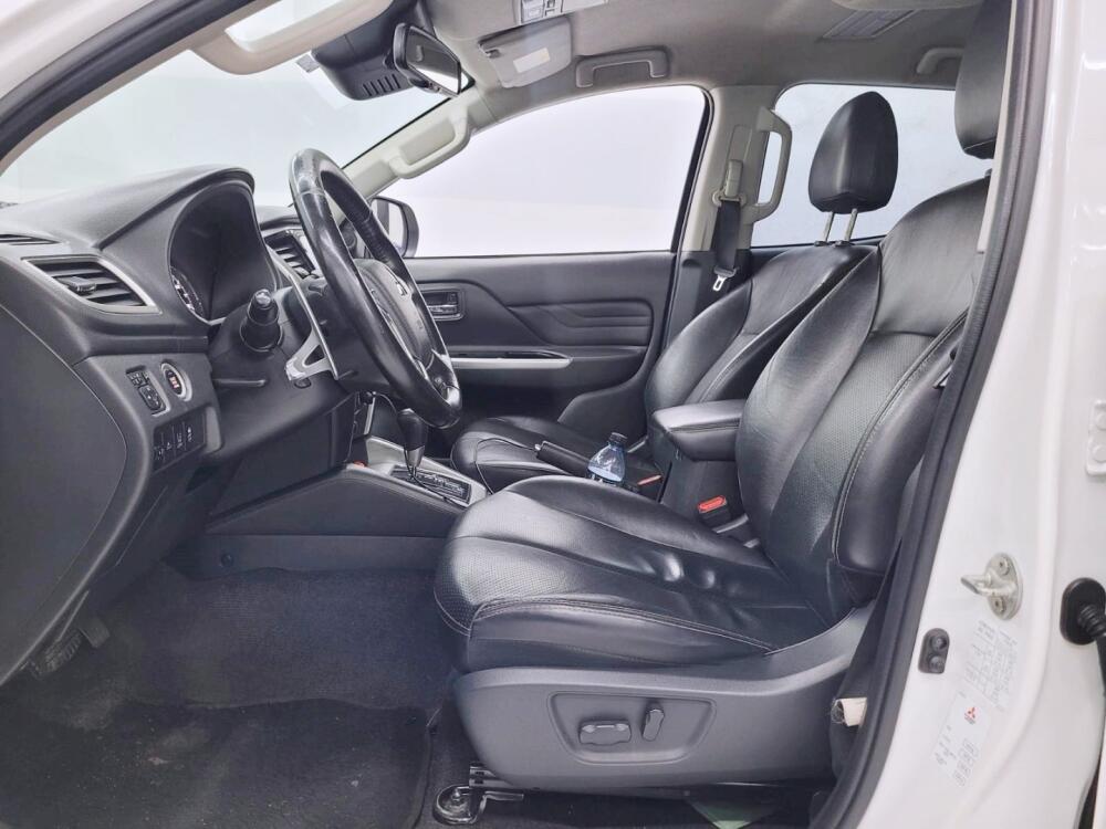 Mitsubishi L200