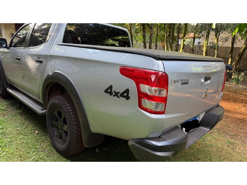 Mitsubishi L200