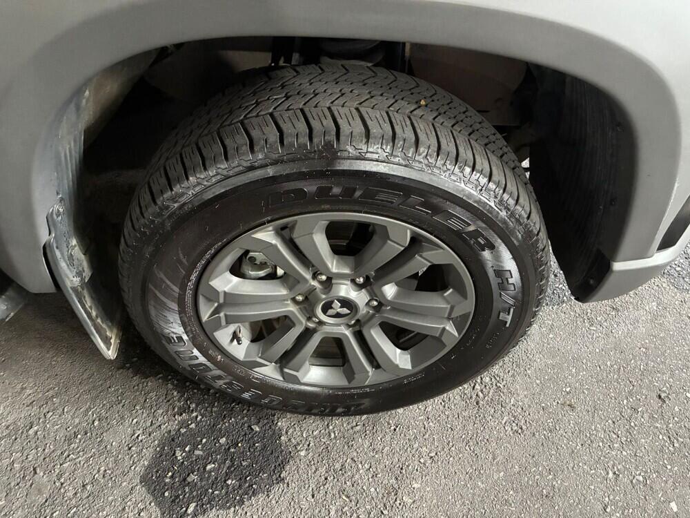 Mitsubishi L200