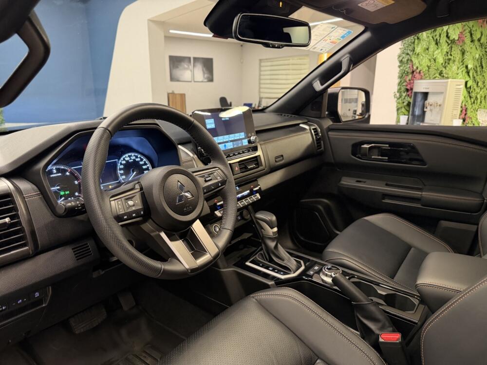 Mitsubishi L200