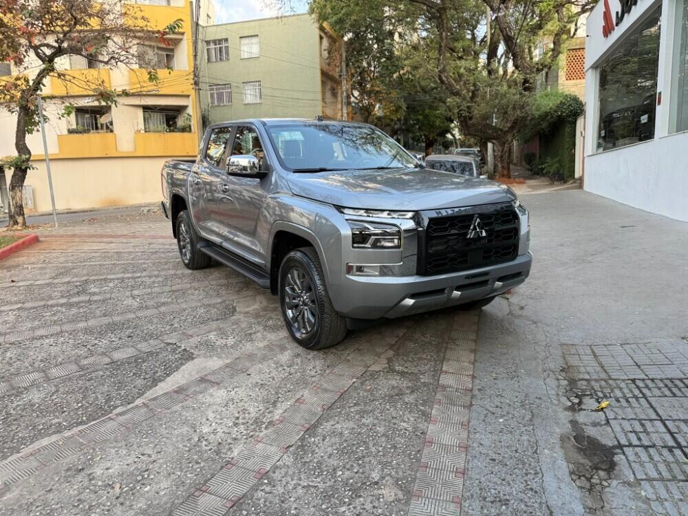 Mitsubishi L200 2.4 16v HPE 2026