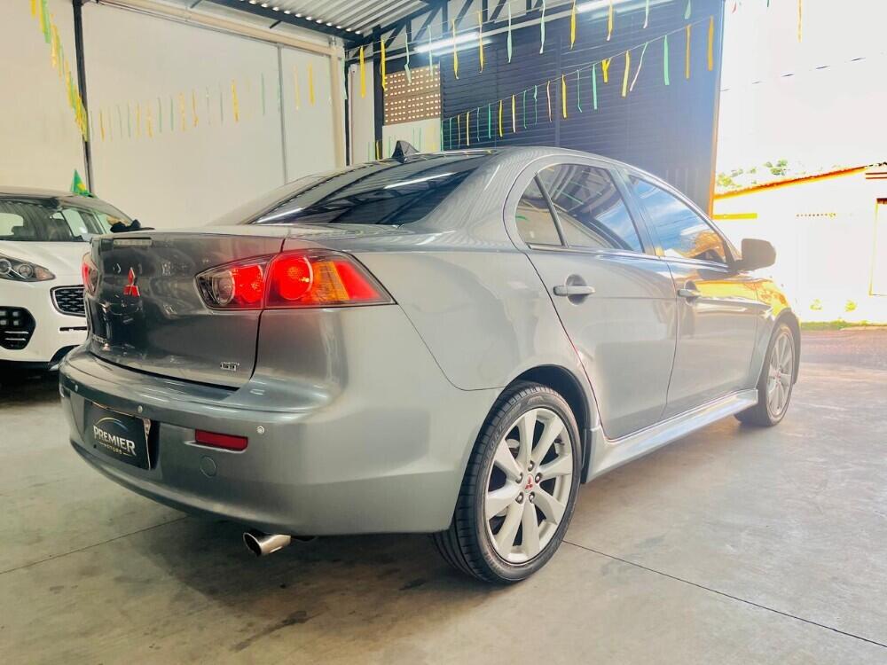 Mitsubishi Lancer