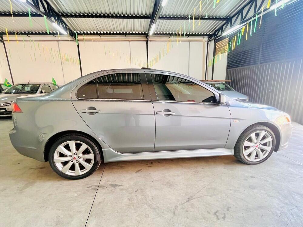 Mitsubishi Lancer