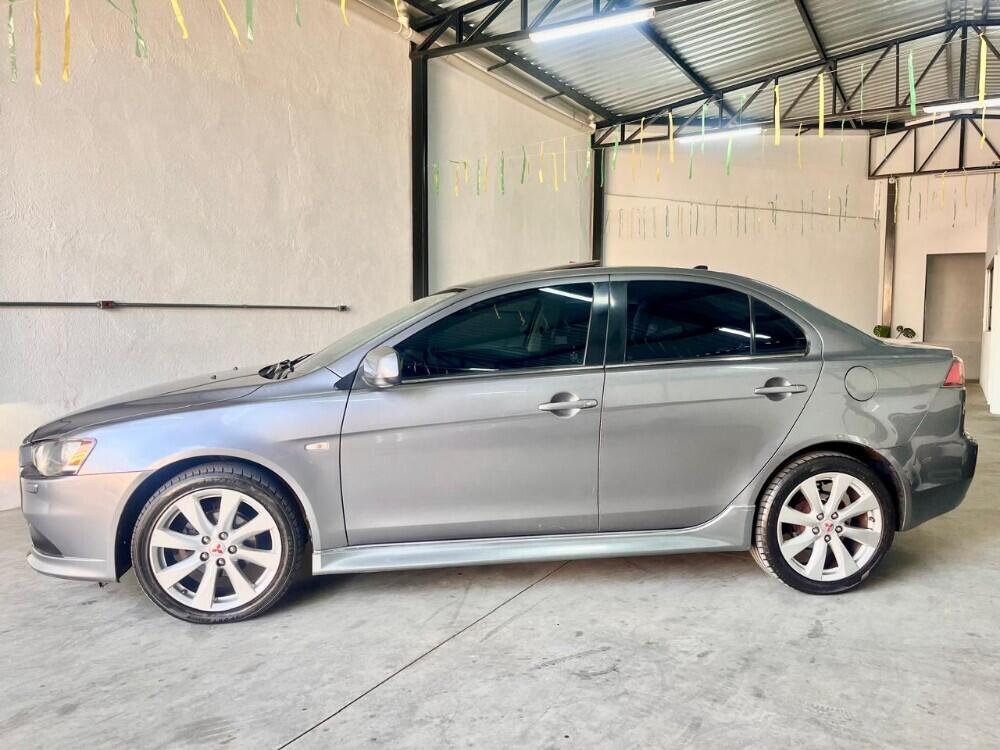 Mitsubishi Lancer