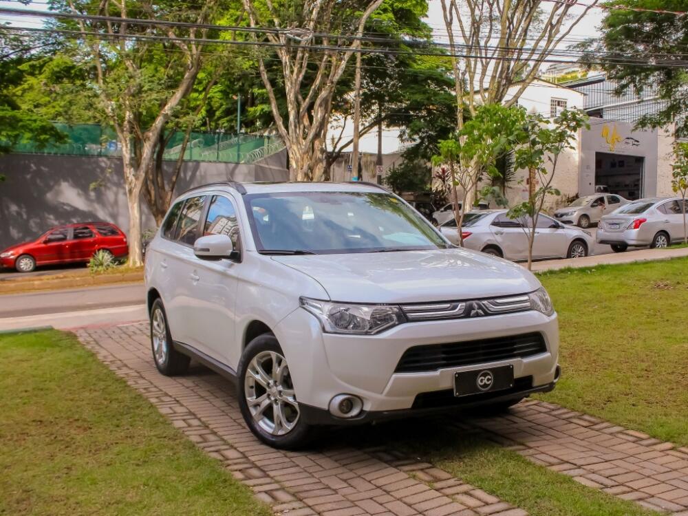 Mitsubishi Outlander 2.0 16V GASOLINA 4P AUTOMÁTICO 2013
