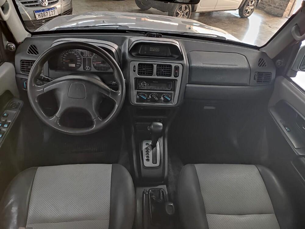 Mitsubishi Pajero TR4