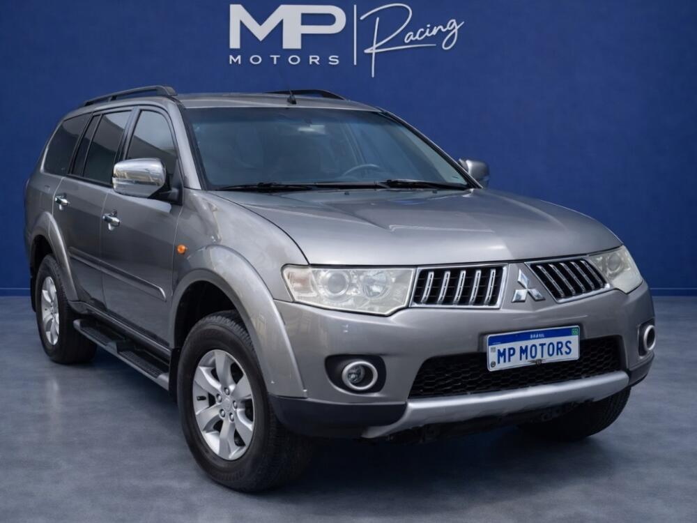 Mitsubishi Pajero Dakar 3.5 HPE 7 LUGARES 4X4 V6 24V FLEX 4P AUTOMÁTICO 2011