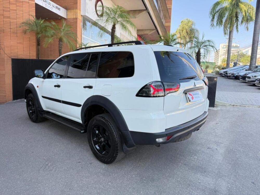 Mitsubishi Pajero Dakar