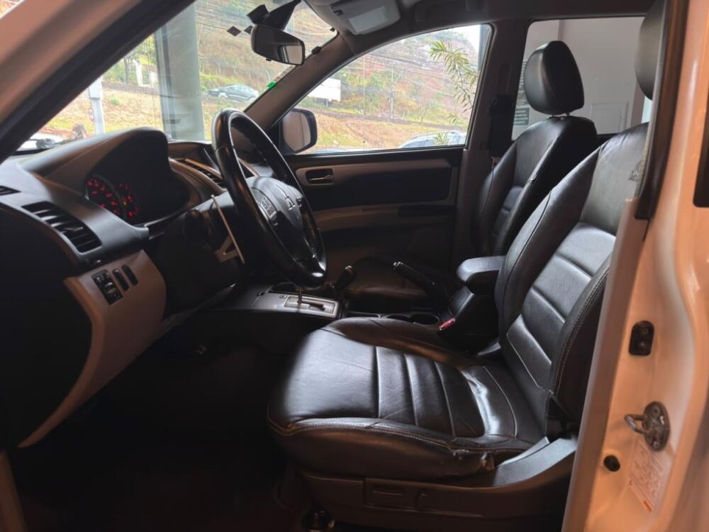 Mitsubishi Pajero Dakar