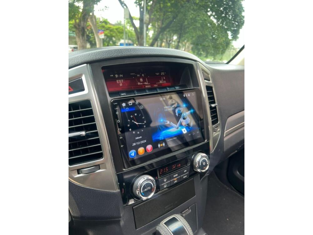 Mitsubishi Pajero Full
