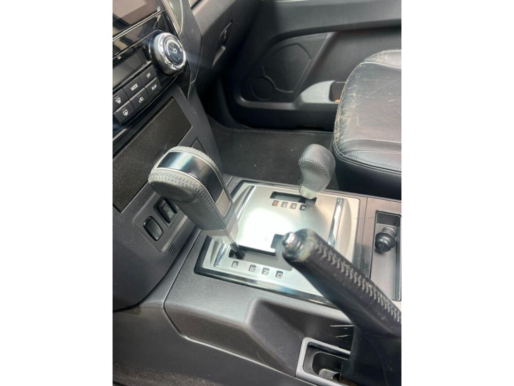 Mitsubishi Pajero Full