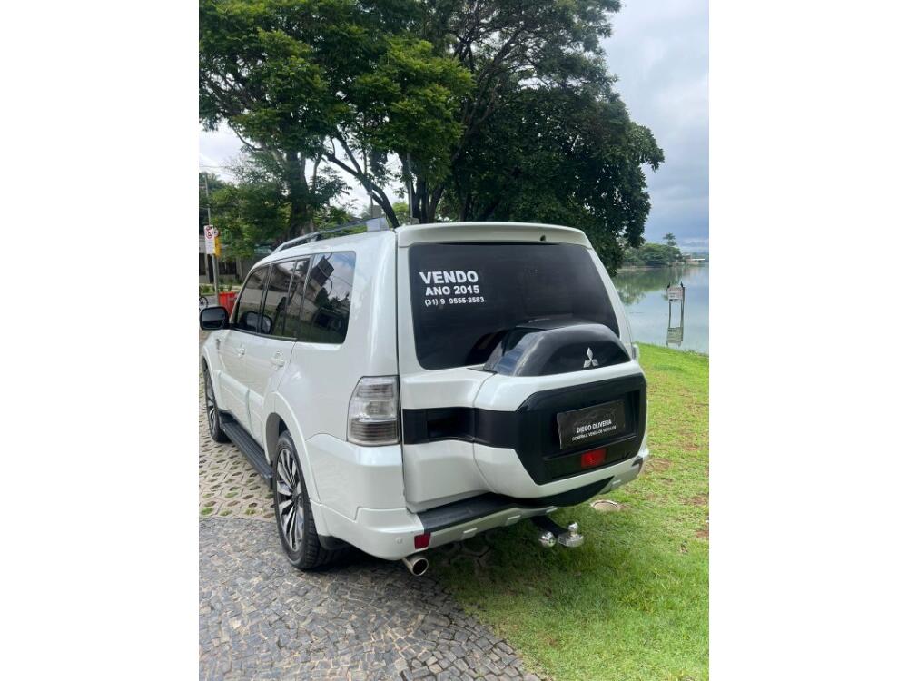Mitsubishi Pajero Full