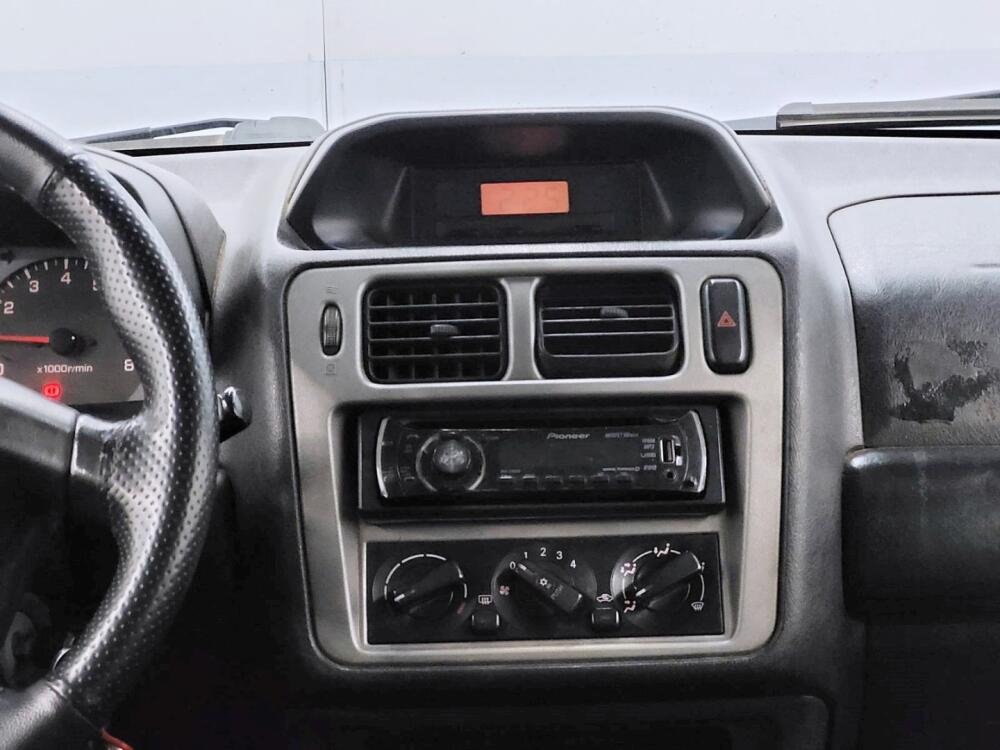 Mitsubishi Pajero IO