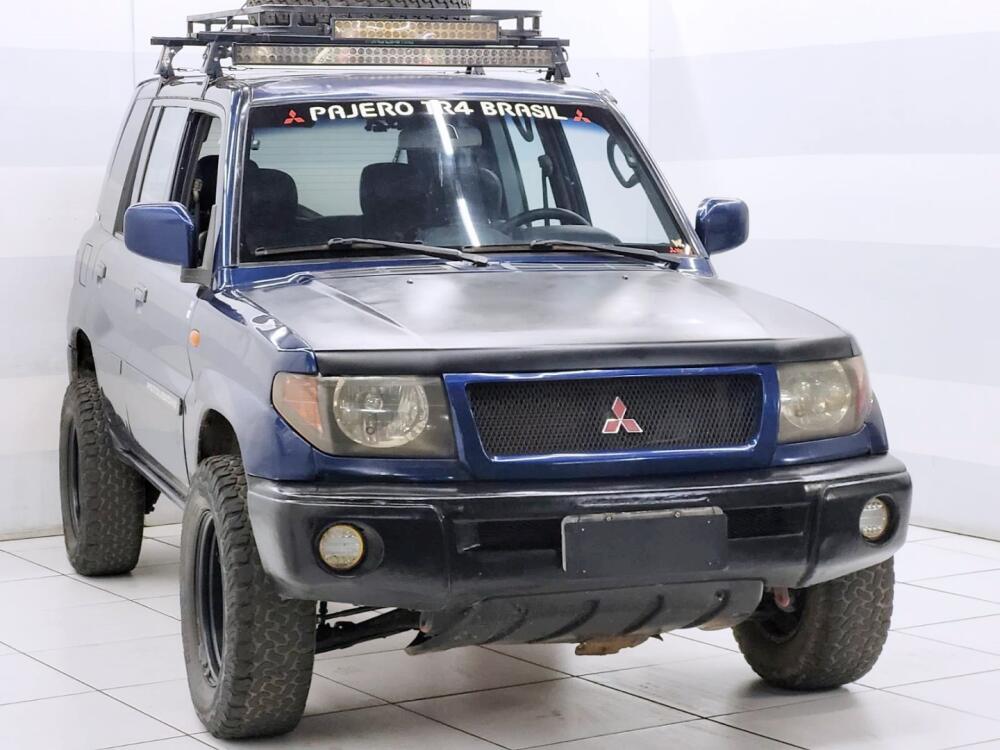 Mitsubishi Pajero IO