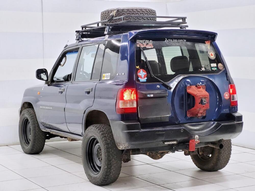 Mitsubishi Pajero IO