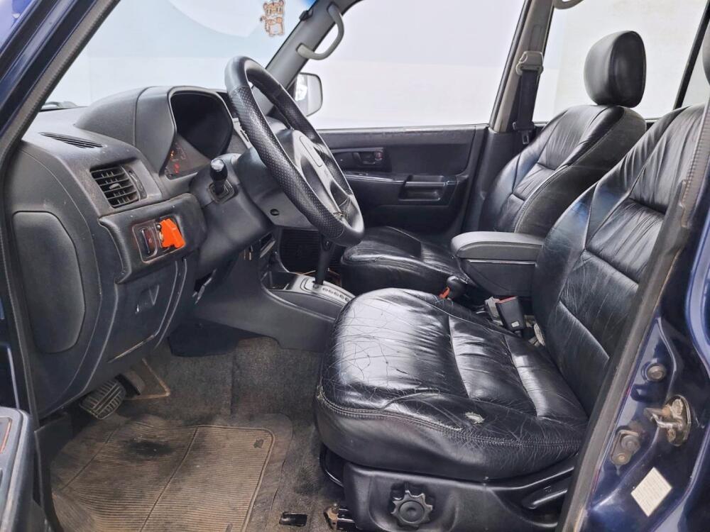 Mitsubishi Pajero IO