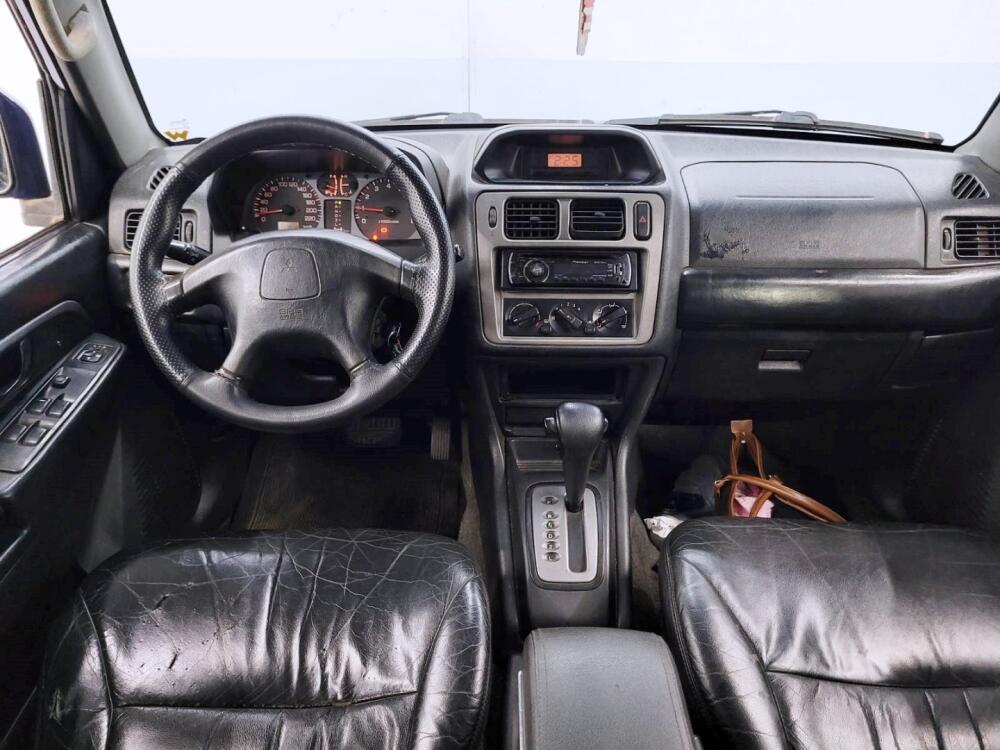 Mitsubishi Pajero IO