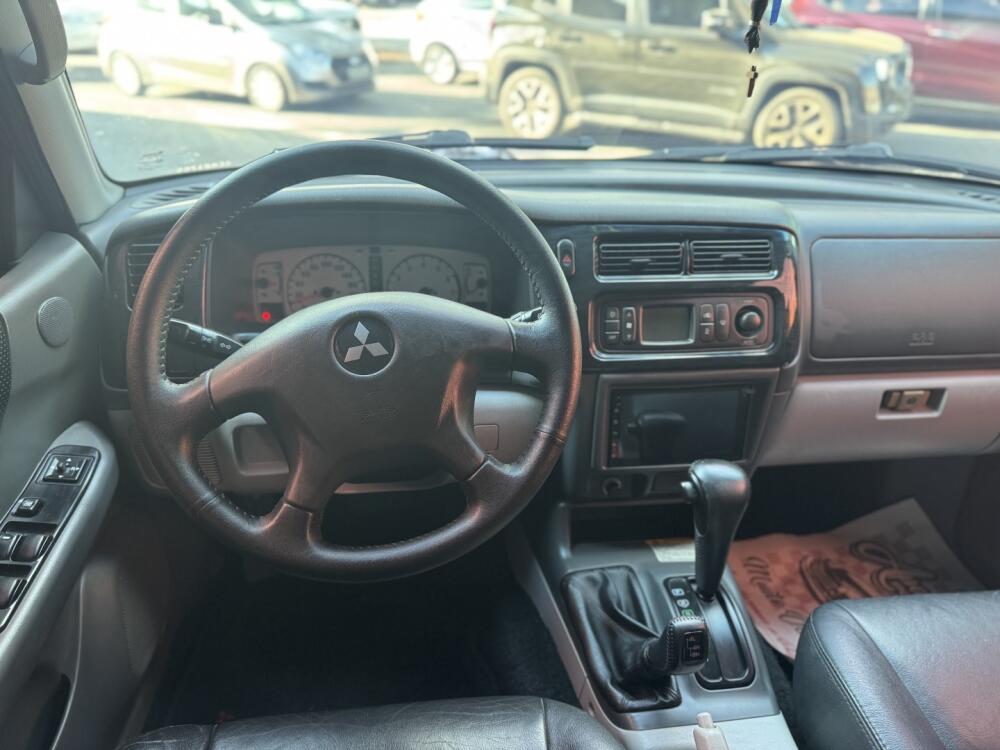 Mitsubishi Pajero Sport