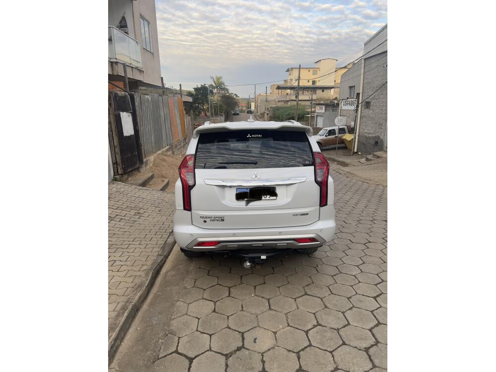 Mitsubishi Pajero Sport