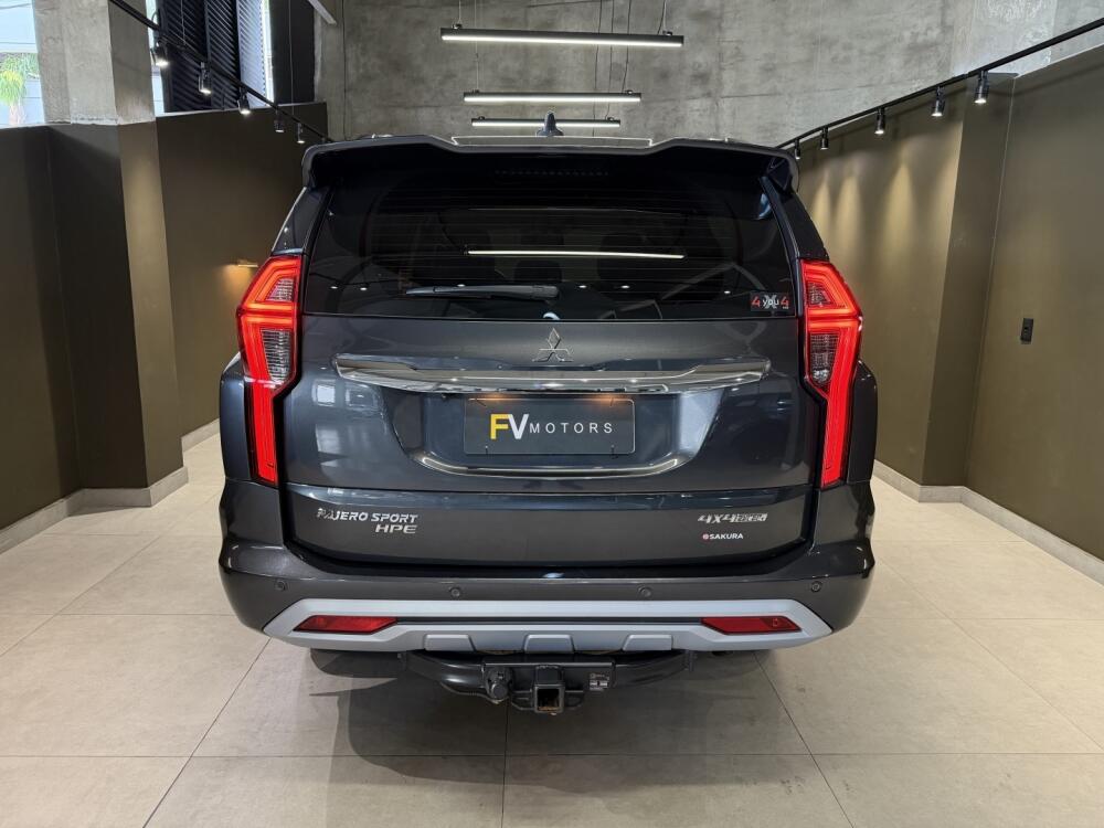 Mitsubishi Pajero Sport