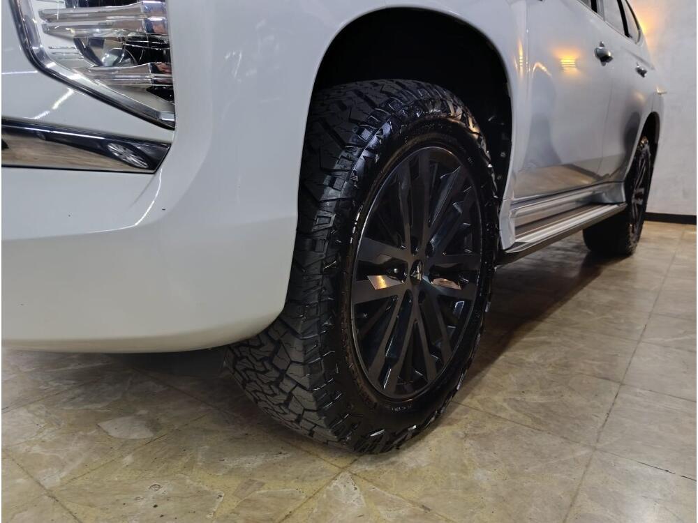 Mitsubishi Pajero Sport