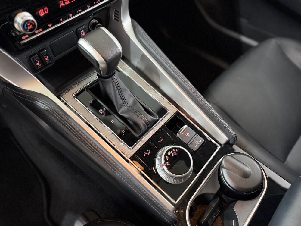Mitsubishi Pajero Sport