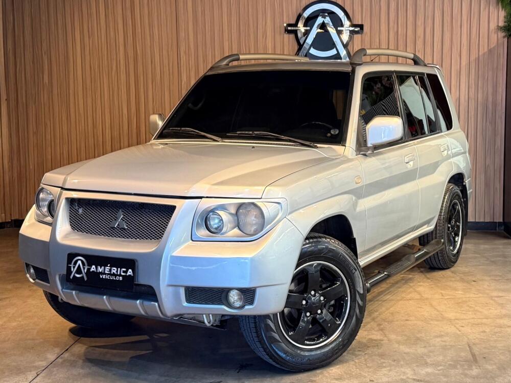 Mitsubishi Pajero TR4